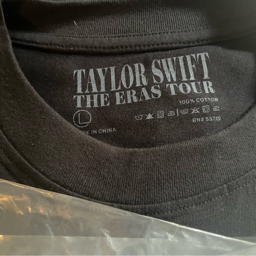 OFFICIAL Taylor Swift The Eras Tour Black TShirt Size L Oversized fit
